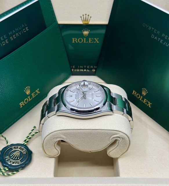 Rolex Datejust 126200 Image 2